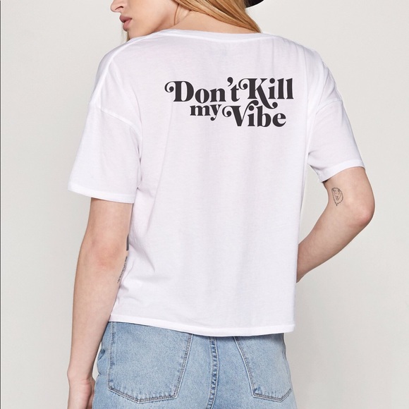 Amuse Society Beach Graphic T Shirt - Picture 2 of 4